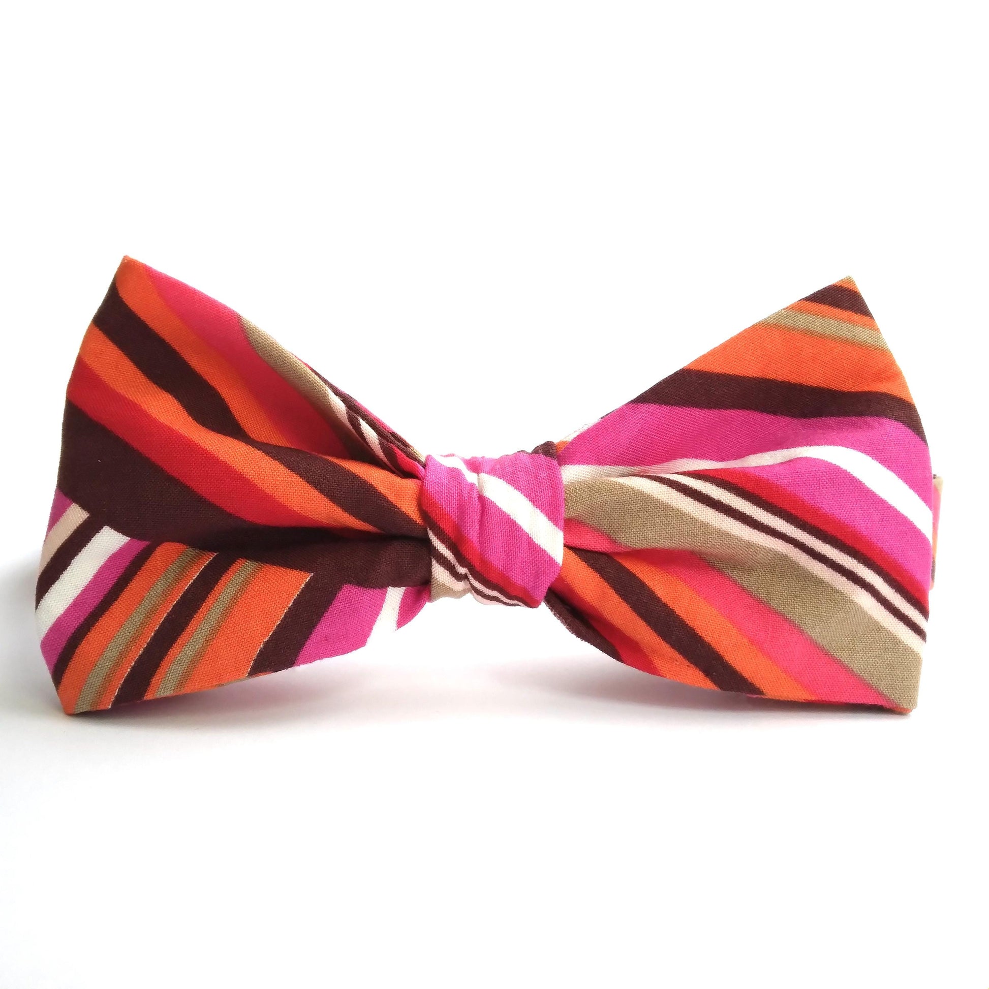 Vlinderdas diagonaal gestreept in rood roze bruin